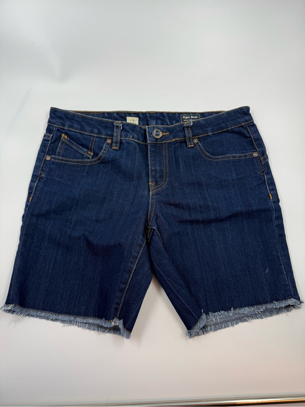 Volcom Night Walks Skinny Bermuda Fit Woman Shorts Size 9
